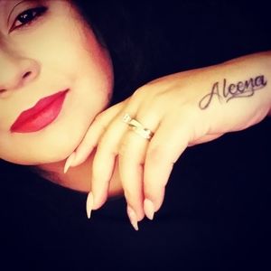 Meet your Posher, Sanchez